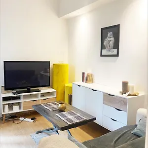 Appartement Parisien, Paris